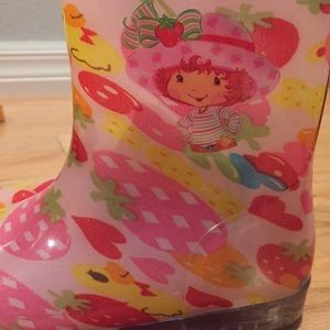 Lightweight Girls Strawberry Shortcake Rain boots